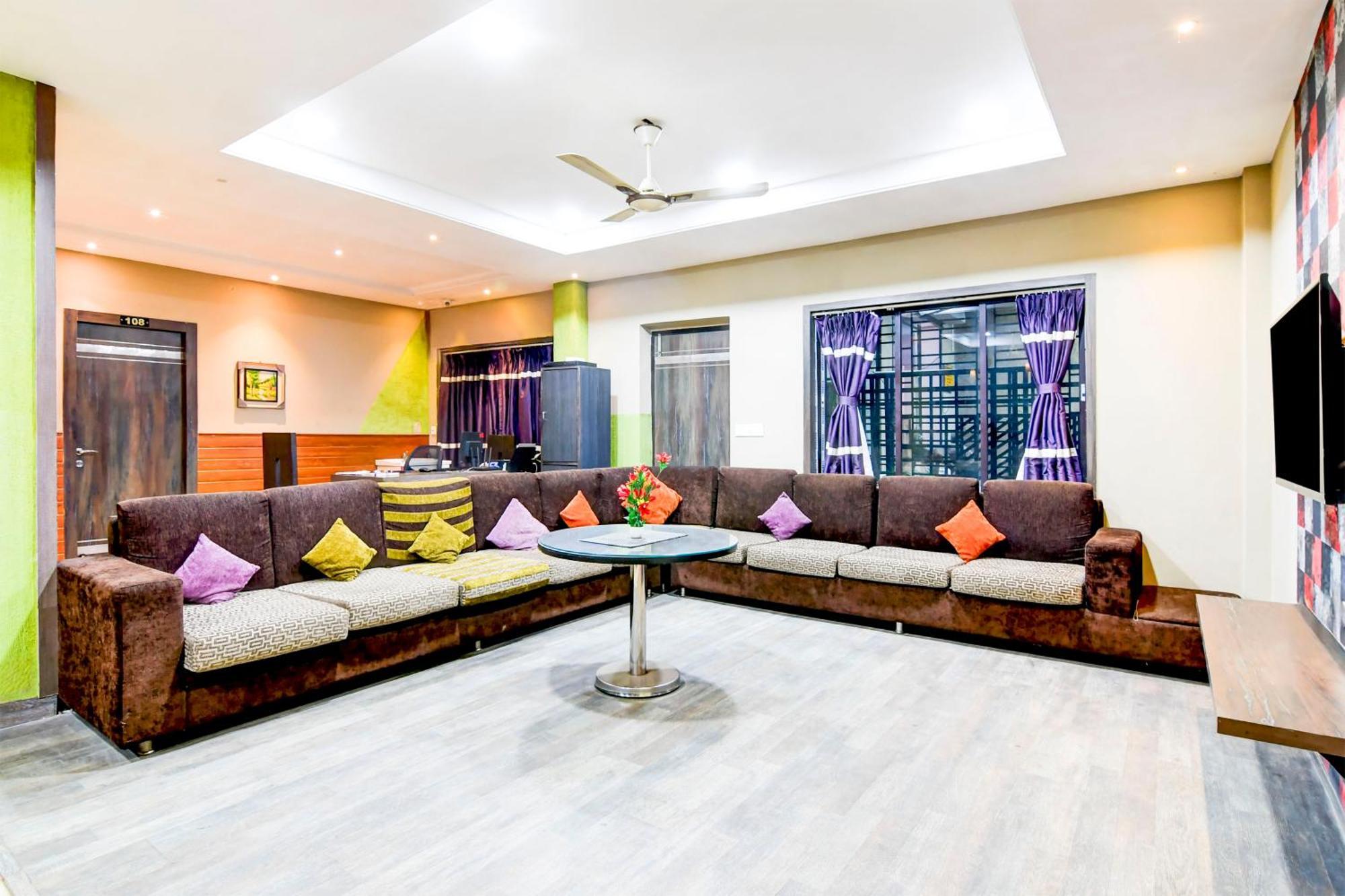Super Collection O Behala Hotel Bhasa Екстериор снимка